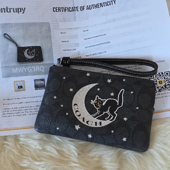 NWOT Coach Black Cat & Moon Signature Corner Zip Wristlet/Wallet π€πββ¬οΈπππβ€οΈ - Picture 1 of 13